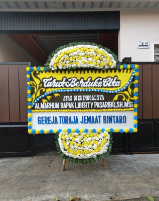 Papan Bunga Duka di Patoameme